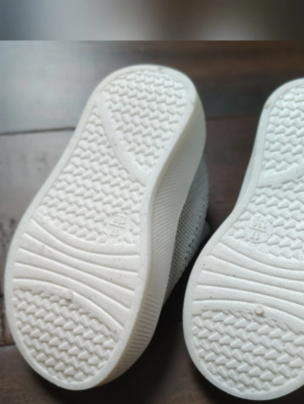 Kids Knit Slip-On Sneakers in Light Gray